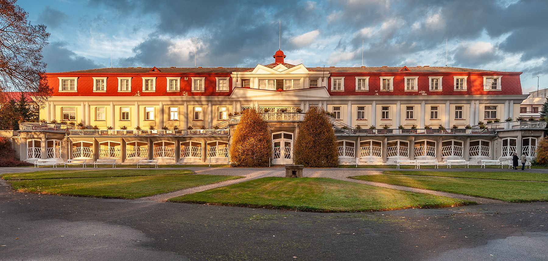 Lázeňský pavilon v Bohdanči