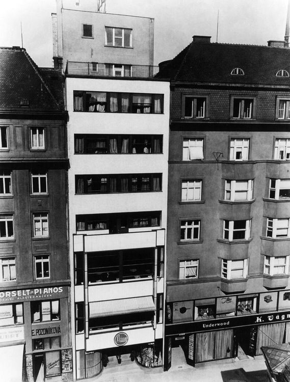Hotel Avion