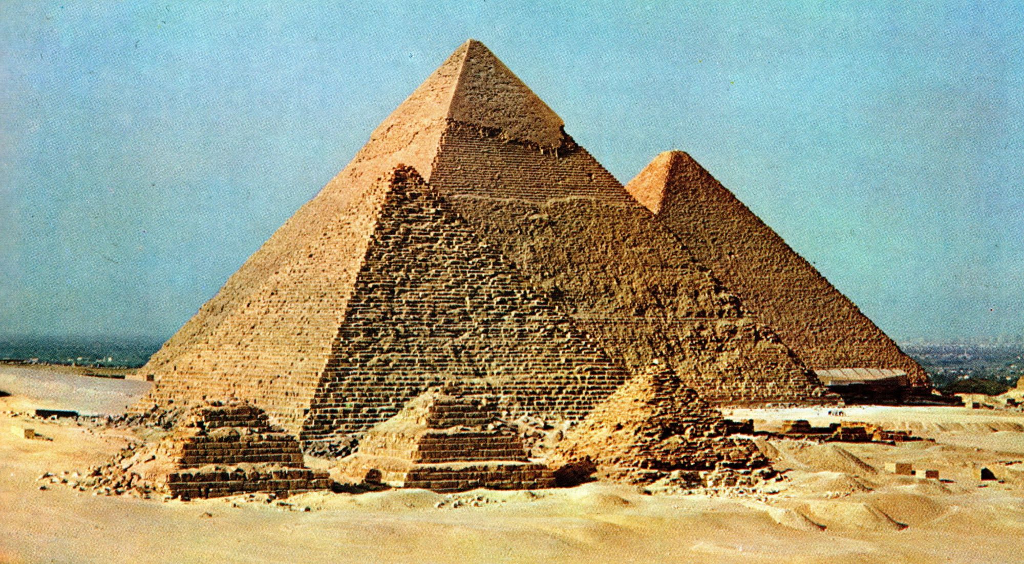 Pyramidy v Gíze