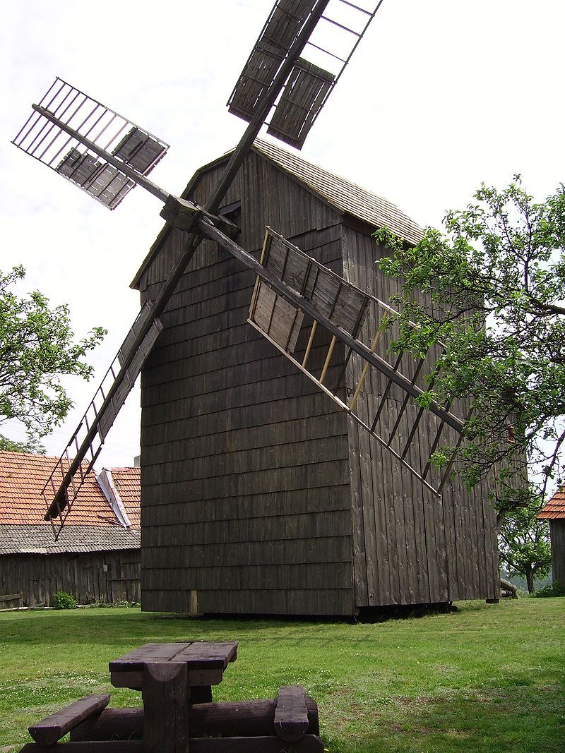 Větrný mlýn sloupového typu (Partutovice)