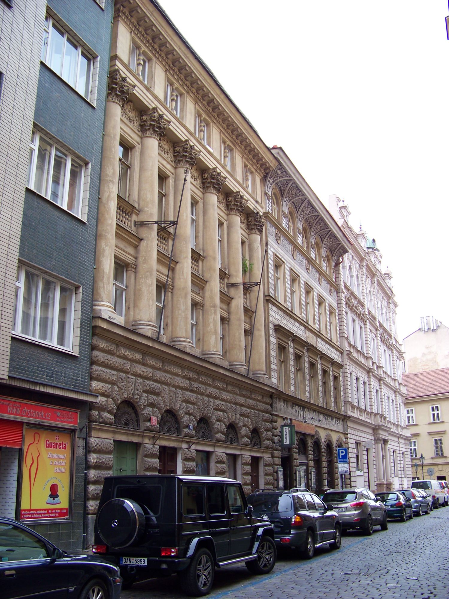 Dům č. p. 317 v ulici Karoliny Světlé